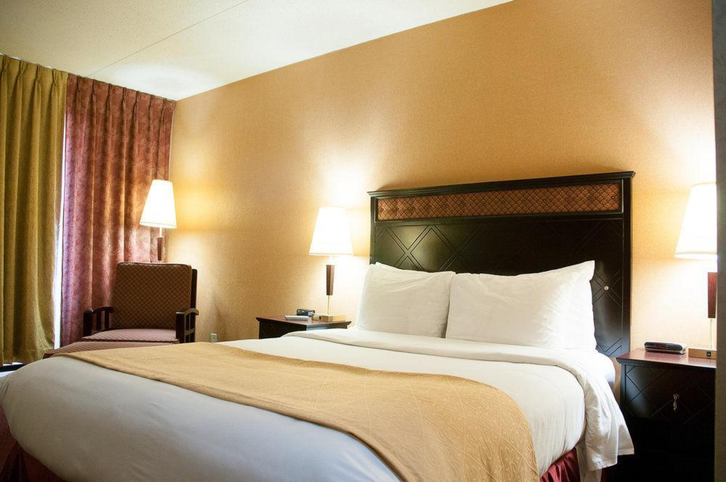 Lelux Hotel